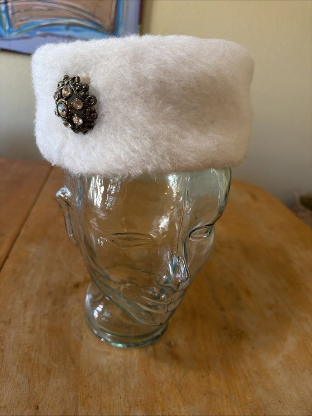 White Faux Fur W/broach 1950s Ladies Pillbox Hat Retro Vintage Old Money